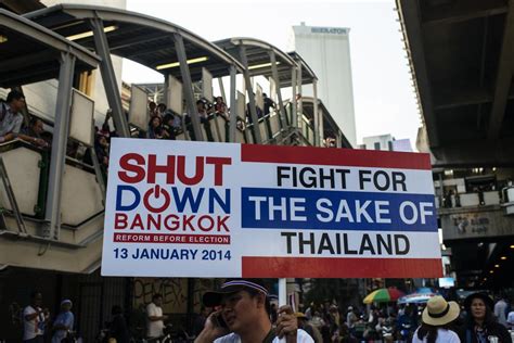 Bangkok Shutdown 2013-2014: A Tumultuous Chapter in Thailand's Political History Marked by Protests and Political Gridlock